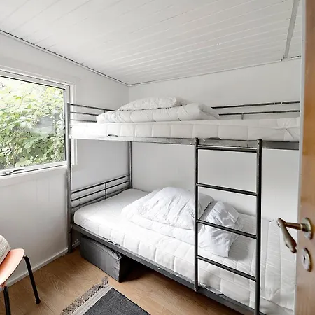 Charming House With Big Private Terrace 알링에